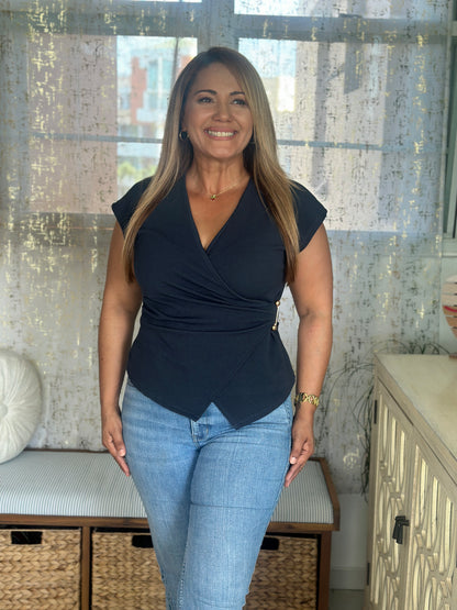 Destellos Chic V-Neck Top