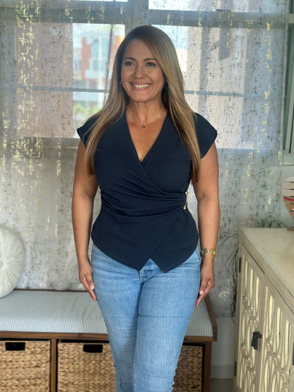 Destellos Chic V-Neck Top