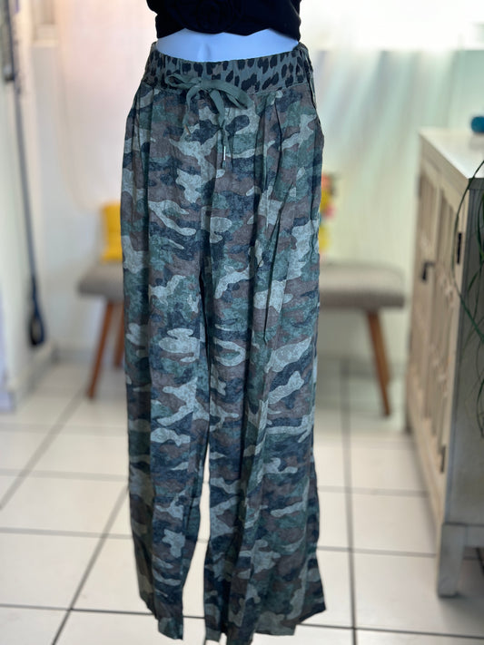 Destellos Camouflage Pants