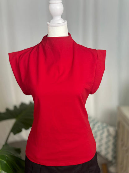 Destellos Red Mock Neck Elegant Top