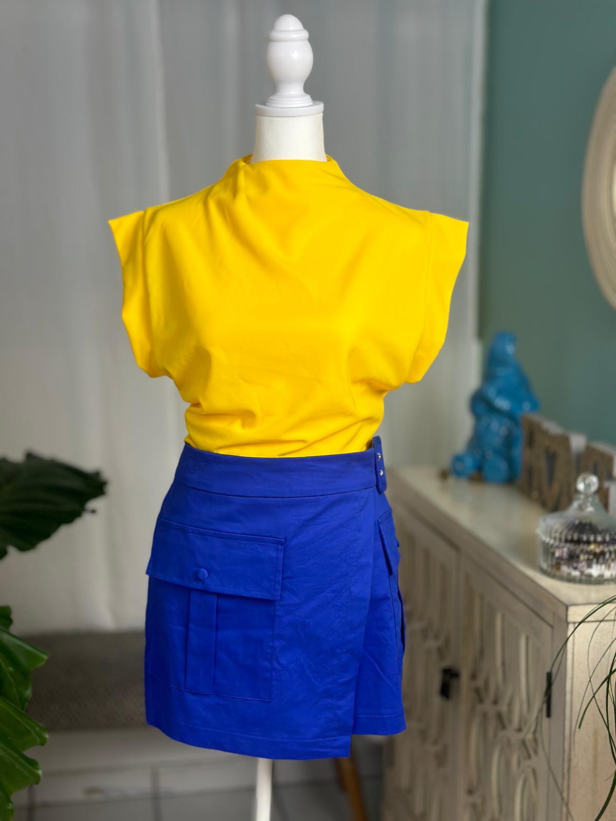 Destellos Yellow Mock Neck Elegant Top